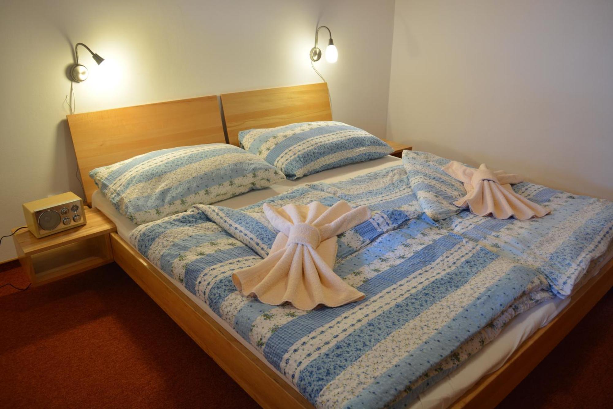 Penzion Farma Dvorec Radnice Habitación foto