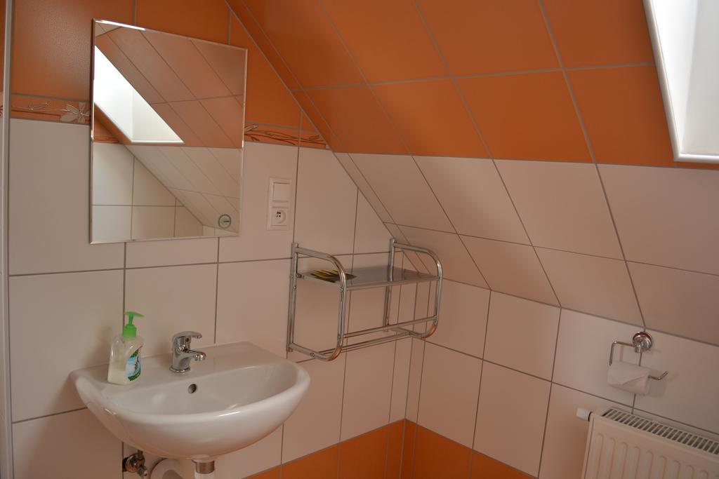Penzion Farma Dvorec Radnice Habitación foto